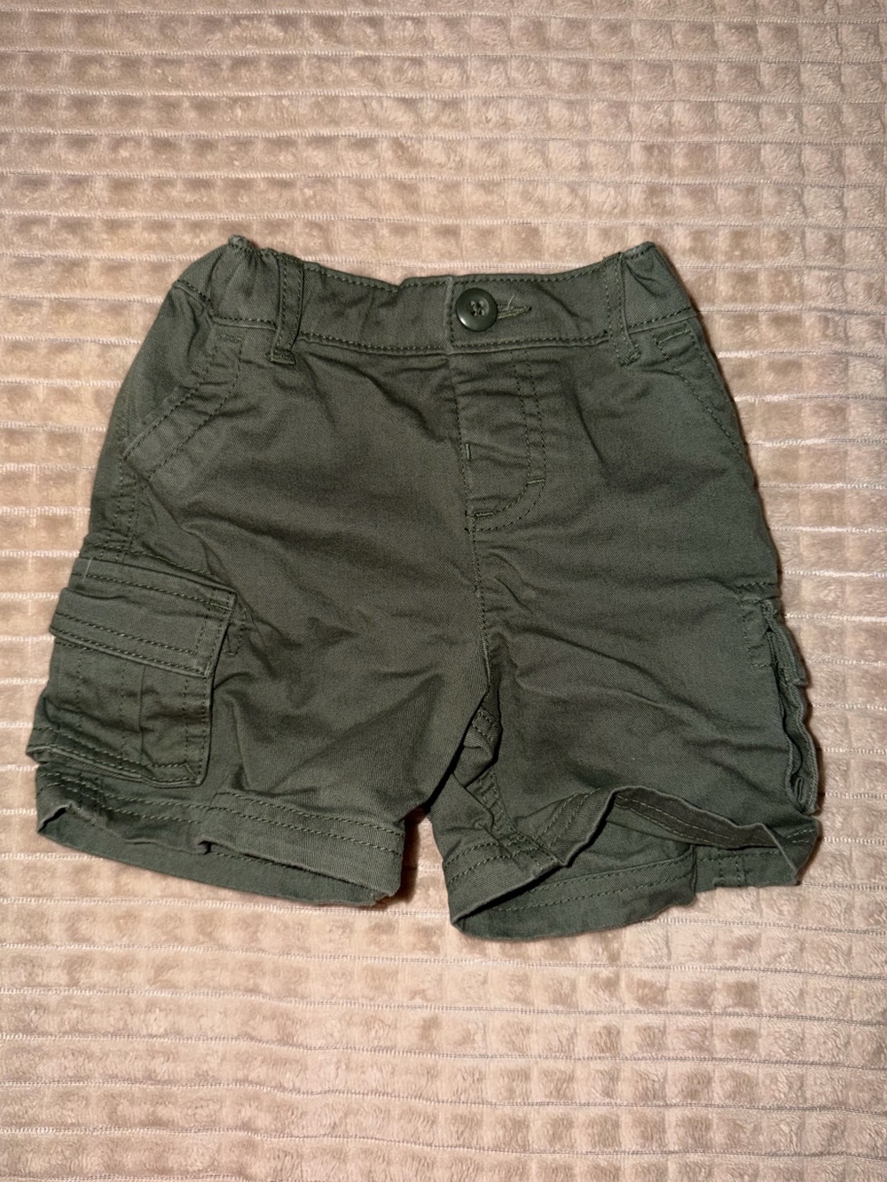GAP Olive Green Cargo Shorts 6-12 months